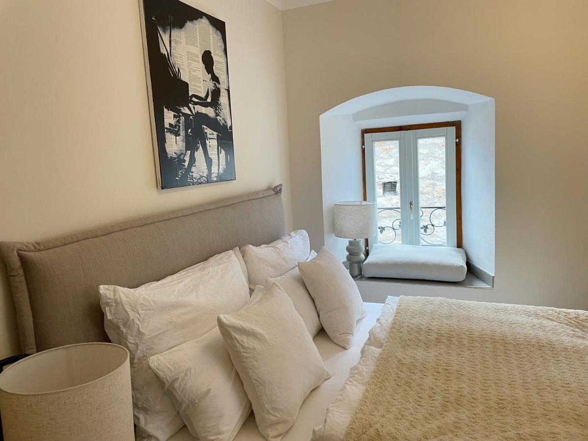 Fredys Apartments Stari Grad  Zewnętrze zdjęcie