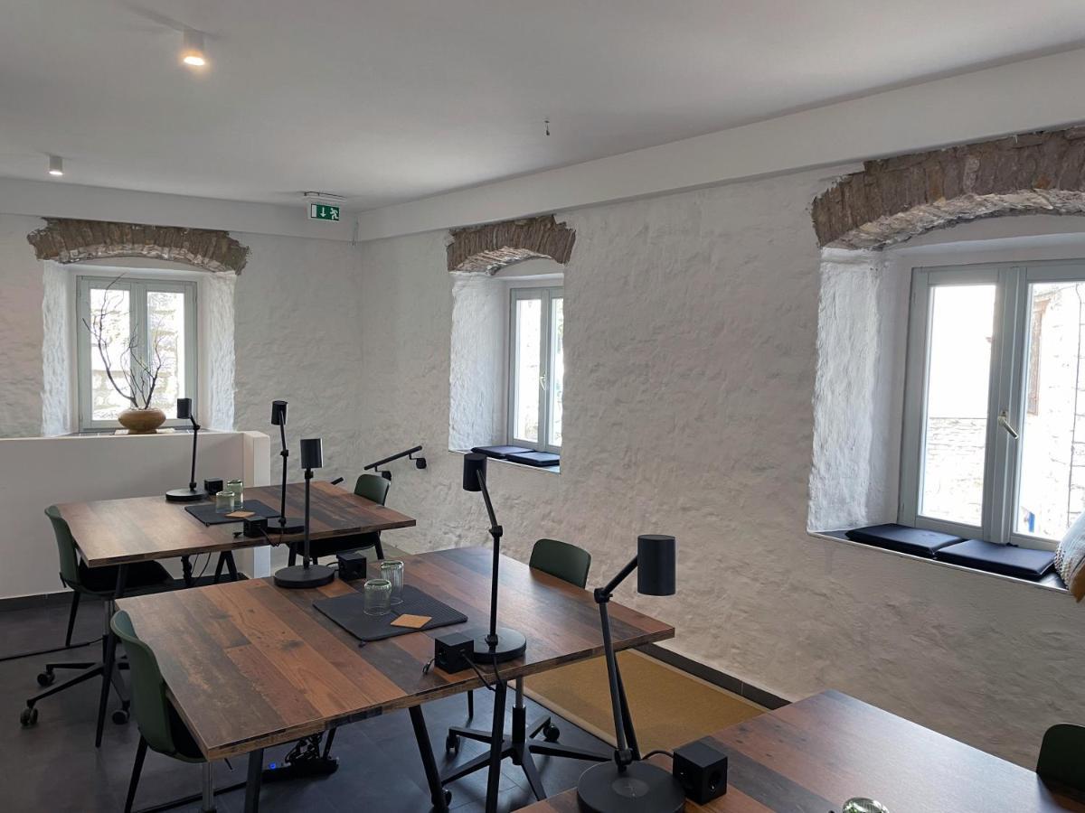 Fredys Apartments Stari Grad  Zewnętrze zdjęcie