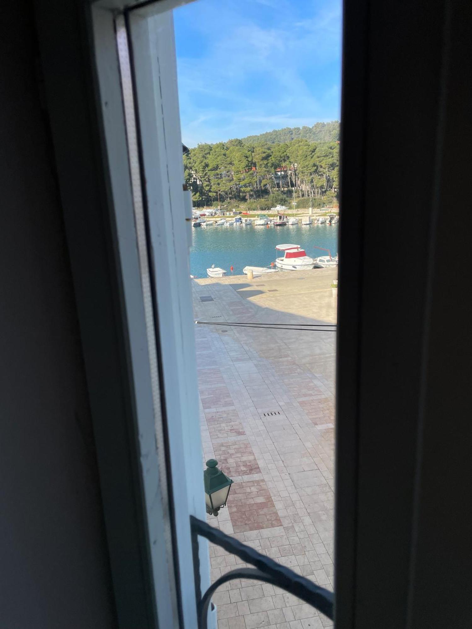 Fredys Apartments Stari Grad  Zewnętrze zdjęcie